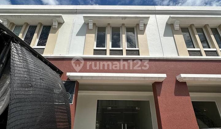 Jual Cepat! Ruko Siap Usaha 2 Lantai Dikelilingi Hunian Premium