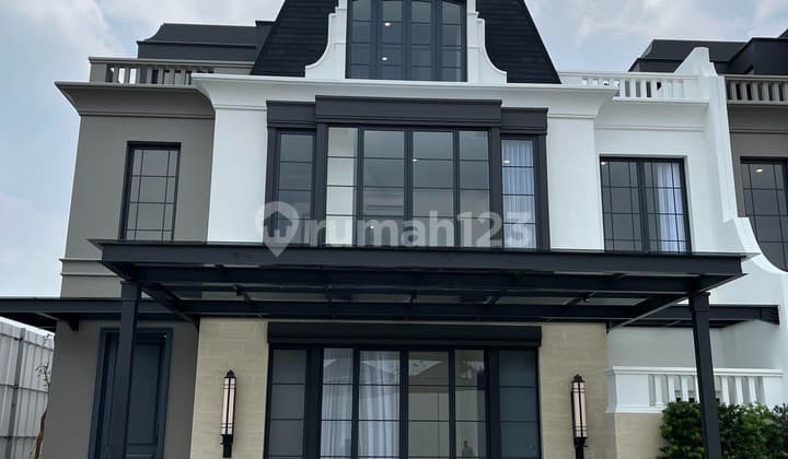 Rumah Luas Ditengah Gading Serpong - Altadena Residence