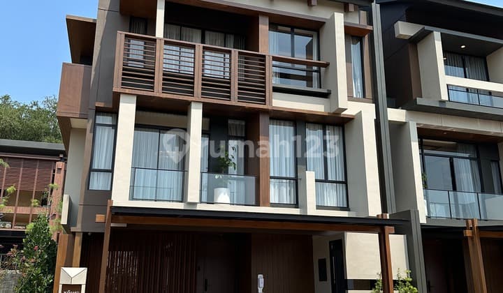 Rumah Estetik Ala Jepang 3 Lantai Hanya 4 M-An!