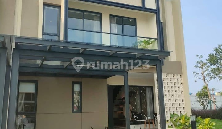 Rumah Premium Ready Stock Posisi Hook Gading Serpong!