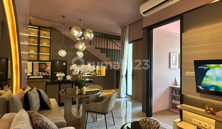 RUMAH CANTIK 2 LANTAI LEBAR 7 ALAM SUTERA 2 SELANGKAH KE PINTU TOL!