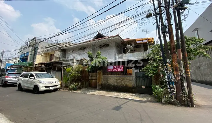 Old House Formerly Boarding House Land Price Calculated by Land Area