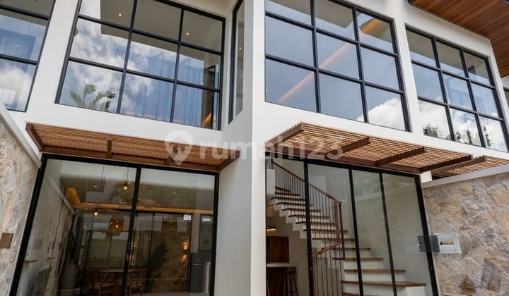 Fully Managed Villa In Uluwatu Where Tropical Design