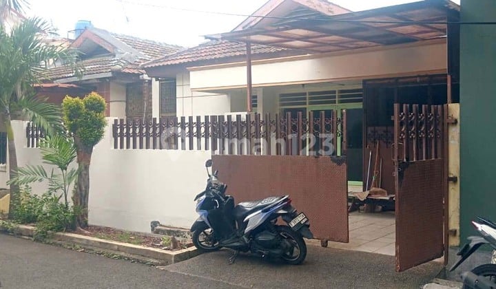 Rumah Taman Meruya Kembangan Jakarta Barat
