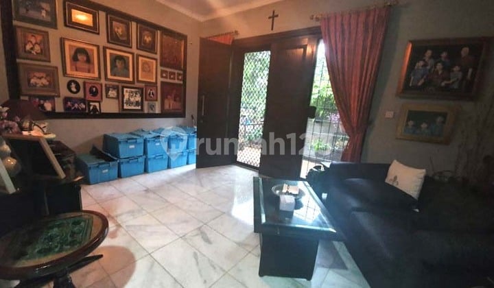 Rumah Hook Asri Aman Tenang Intercon Jakarta Barat