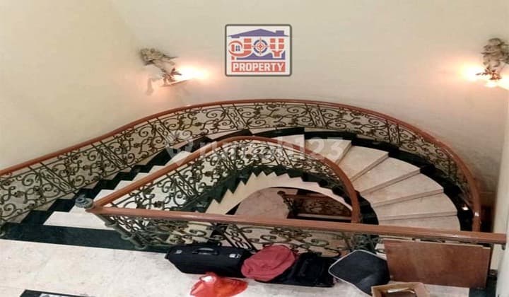 Rumah Istimewa Hook Pluit Karang Penjaringan Jakarta Utara