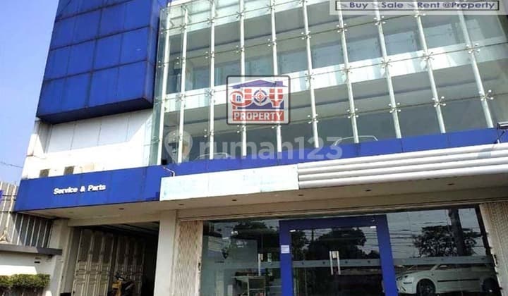 Showroom Bengkel Sparepart dan Body Repair di Grand Depok City