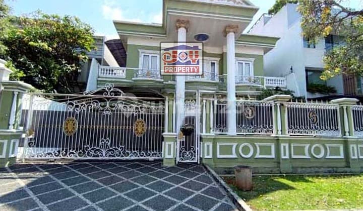 Rumah Istimewa Siap Huni Taman Kebon Jeruk Intercon Jakarta Barat