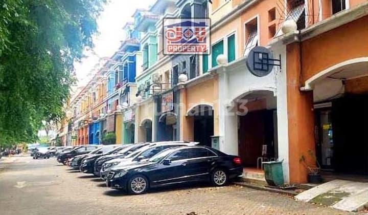 Modern Shop House Florencia Shop House Complex Kelapa Gading North Jakarta