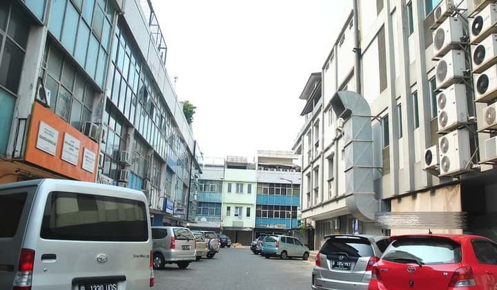 Ruko Siap Pakai Plaza Intercon Kembangan Jakarta Barat