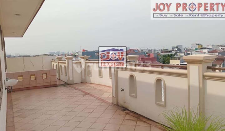 Rumah Istimewa Hook Pluit Karang Penjaringan Jakarta Utara