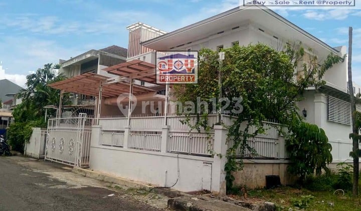 Rumah Asri Siap Huni Taman Kebon Jeruk Intercon Jakarta Barat