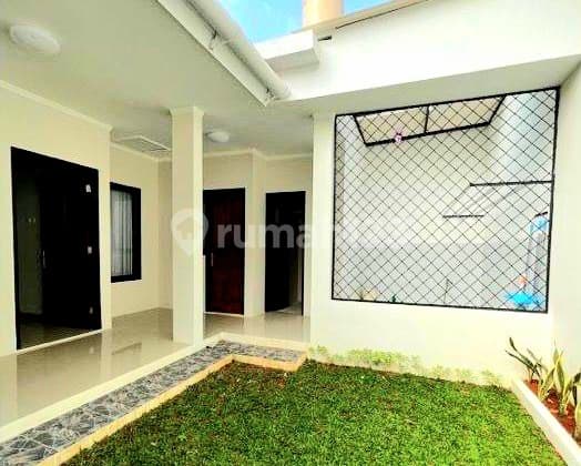 Turun Harga! Rumah Siap Huni, Kondisi Seperti Baru Di Graha Raya