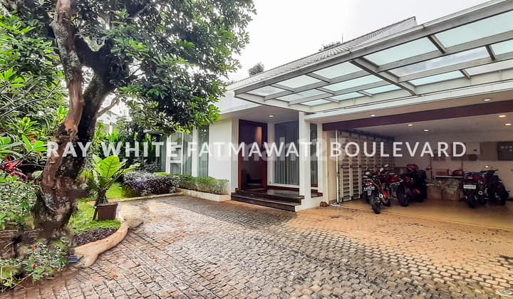 Rumah Siap Huni Dalam Komplek, Easy Access ke Antasari, Kemang & Tb Simatupang