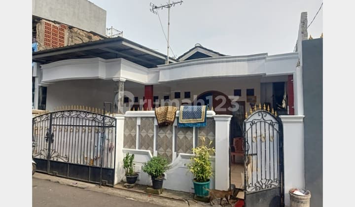 Rumah Murah 1,5 Lantai Siap Huni di Komplek Buaran, Jakarta Timur