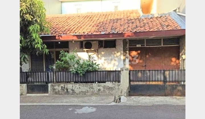 Rumah Hitung Tanah SHM di Pulo Asem Rawamangun