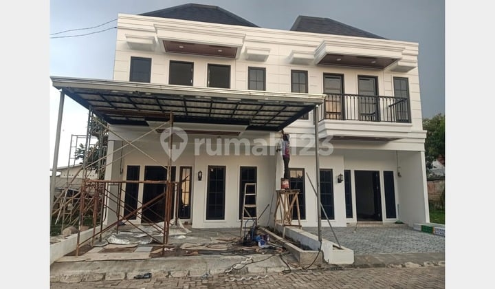 Cluster Baru 2 Lantai Akses 2 Mobil di Jatiwaringin, Bekasi