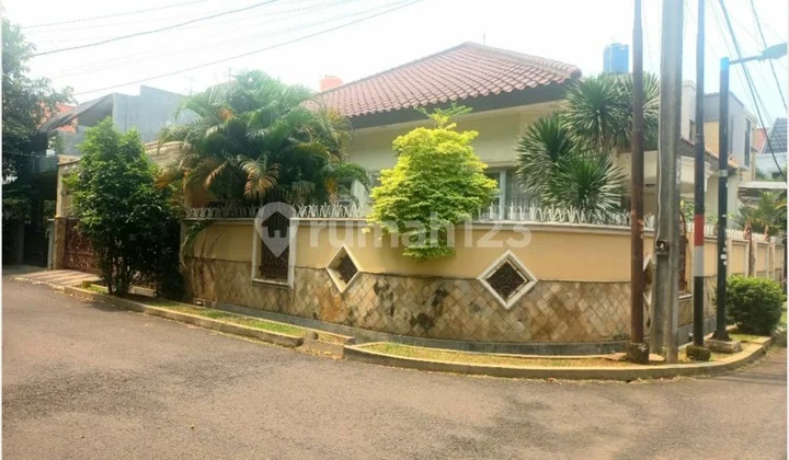 Rumah Murah Siap Huni Posisi Hook di Komplek Billymoon Pondok Kelapa