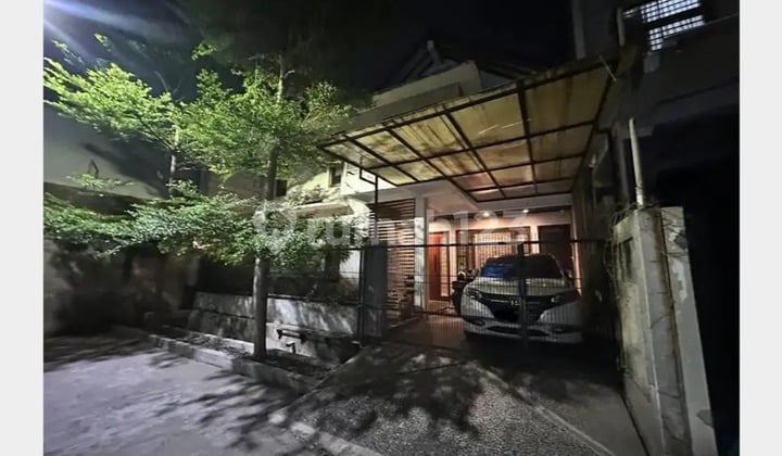 Rumah 2 Lantai di Komplek Billymoon Pondok Kelapa Jakarta Timur