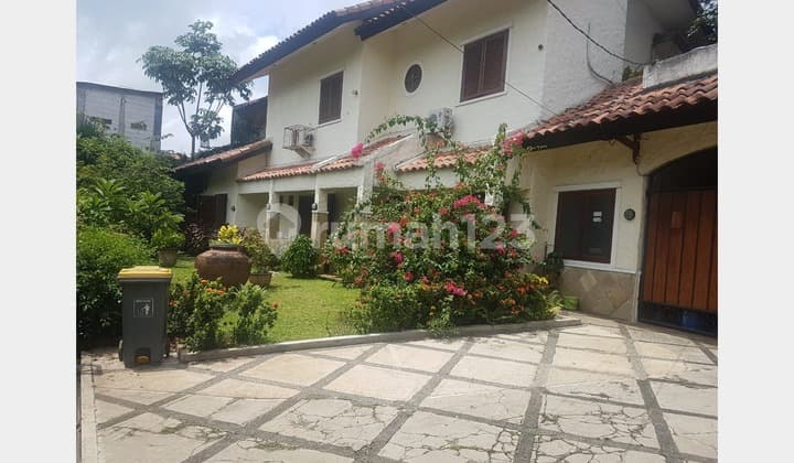 Termurah. Rumah Besar Tanah Luas 5 Menit Dari Toll Limo Depok