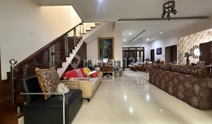 *Dijual Murah Rumah Asri di Pancoran, Jakarta Selatan* Rumah Asri Dibangun Dari Awal dengan Bahan yang Berkualitas.
