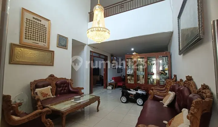 Dijual ‼️Rumah 2 Lantai di Pondok Aren*Berikut Klinik Kecantikan*