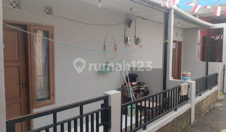 Murah Banget 2 Unit (2 Pintu) Rumah Kontrakan Rumah Aktif, Tidak Pernah Kosong, Strategis, Shm