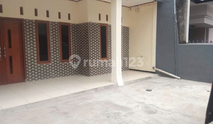Rumah Minimalis 1 Lantai Sayap Pungkur - Ramdhan Rumah Bagus SHM di Jl. Moch. Ramdan, Balonggede, Kec. Regol, Kota Bandung, Jawa Barat, Pungkur