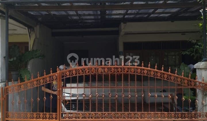 Rumah Dalam Komplek Antapani Area