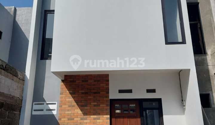 New 2-Story House in Arcamanik, Bandung