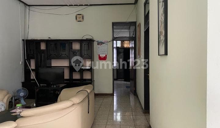 Jual Tanah + Rumah Lama di Gatsu