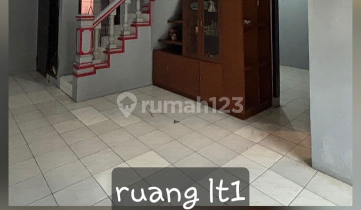 Disewakan Rumah Menarik di Daerah Taman Kopo Indah 1