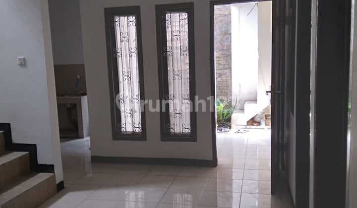 Disewakan Rumah Nyaman di Daerah Kembar - Moch Toha