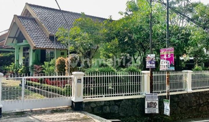 Rumah Pinggir Jalan Tubagus Ismail Cocok Kantor