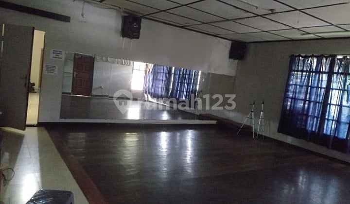 Rumah Hitung Tanah Dekat Setiabudi Supermarket Rumah Mode