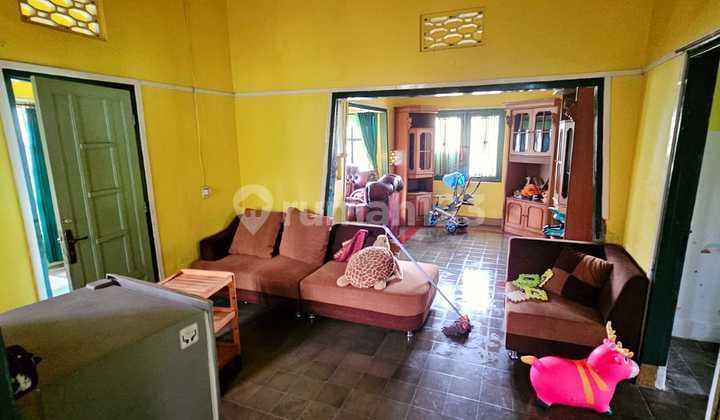 Super Hook House, Strategic Location on the Main Road of Ciwidey, Bandung