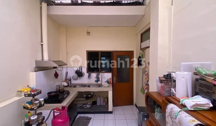 Villa Dengan Kolam Renang Dan View Alam