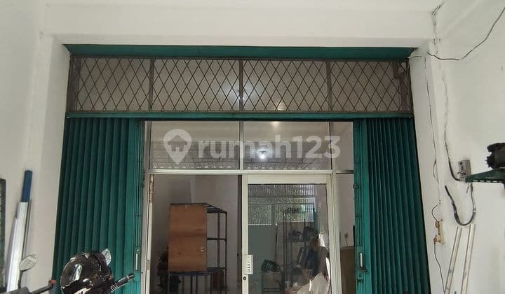 Disewakan Rumah Teluk Gong 3 Lantai bisa untuk Usaha dan Online Shop