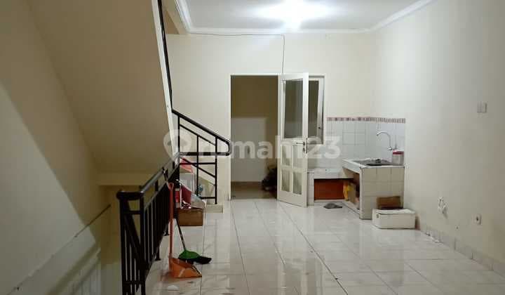 Disewakan Ruko 3 Lantai di Malibu City Resort Jakarta Barat Belakang Mall Taman Palem