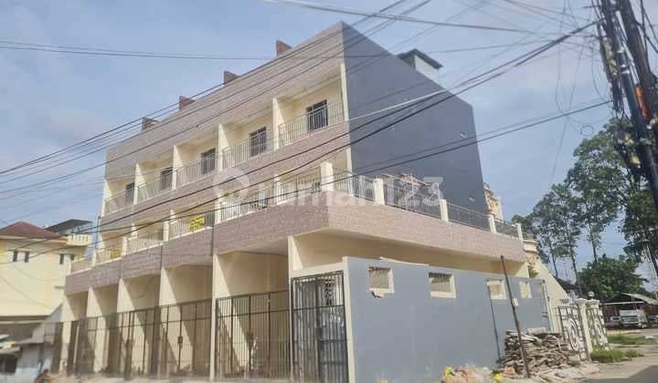 Disewakan Ruko 3½ Lantai Villa Kapuk Indah Dekat Tempat Nyanyi Desi Huang Setiap Ada Acara Vihara