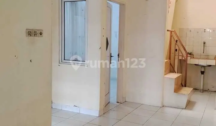 Rent a House Poris Indah 2 Floors Size 6 X 15 M2 Near KRL Station
