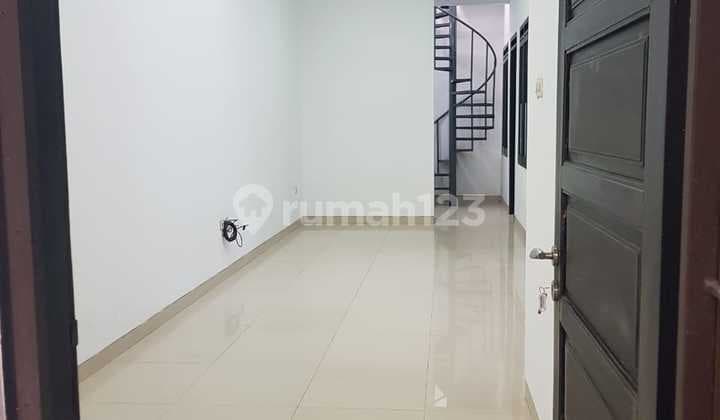 For Sale Minimalist House Singgasana Pradana Cibaduyut Bandung, AC, Water Heater; Ir