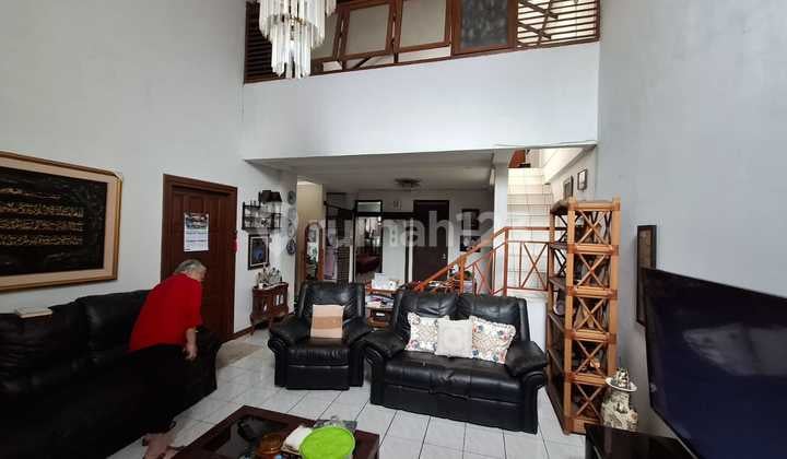 Dijual Rumah di Jl Siliwangi Bandung; Ju