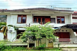 Rumah Sewa Bagus 2 Lantai Tembalang Kt 3+1