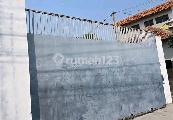 5 Menit ke Solo Baru