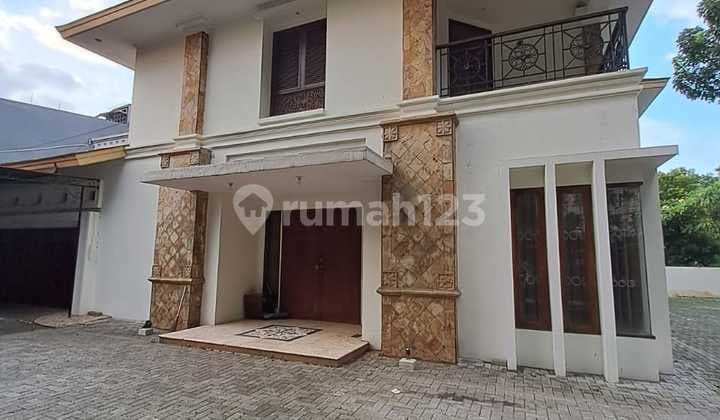 Rumah Sewa Siap Huni ( Kantor / Hunian )Dlm Komplek Banjir Duren Sawit Jakarta Timur