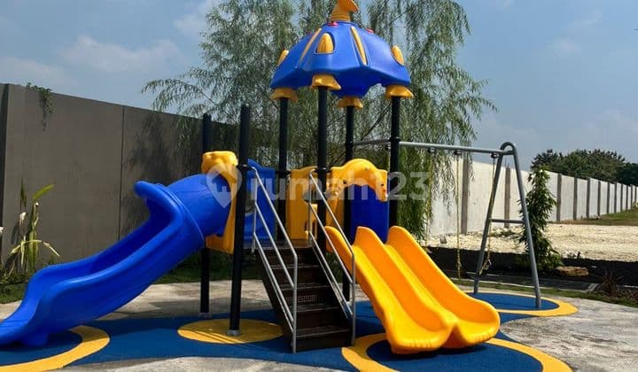 Modern 2-Story House, Can Use Mortgage Near UMY