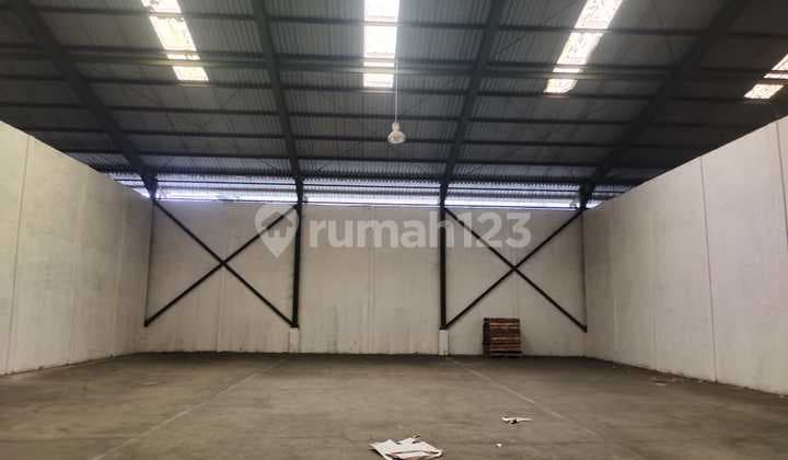 Husein Sastranegara Warehouse (Land Area 428.40 m)