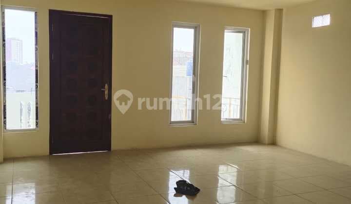 House on Jl.Karya Barat (Size 5x15 m)