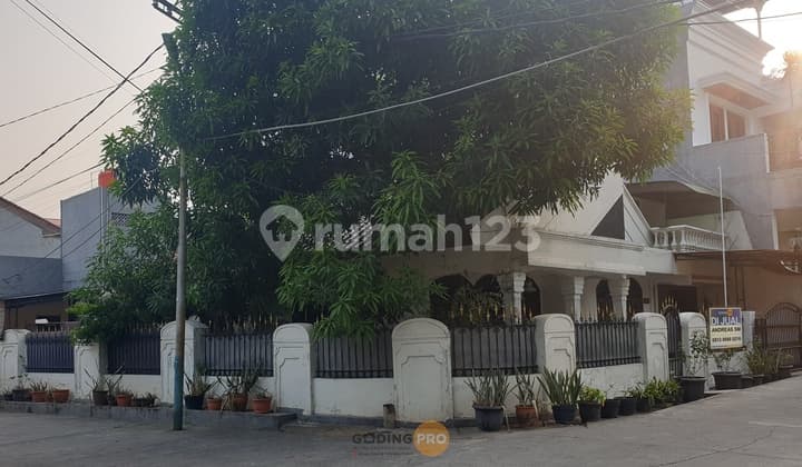 RUMAH HOOK - KAYU MAS, JAK TIM - LT.275, 1,5 Lt - SHM+IMB